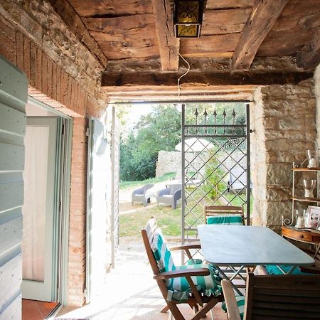 La Marcona Apartment Serramazzoni Bagian luar foto