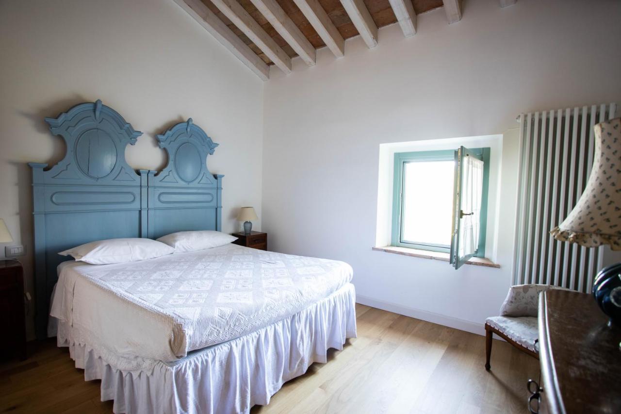 La Marcona Apartment Serramazzoni Bagian luar foto