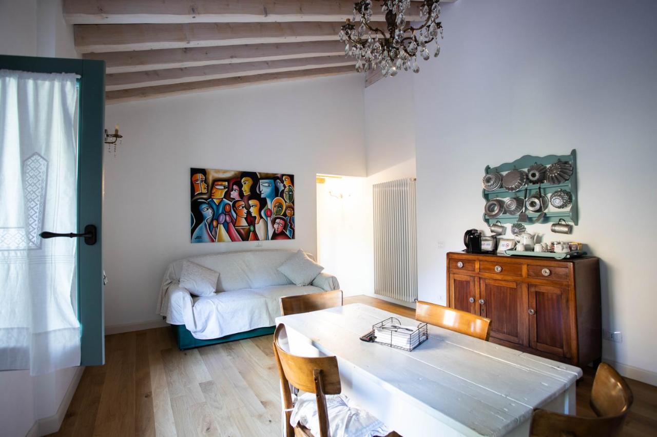 La Marcona Apartment Serramazzoni Bagian luar foto