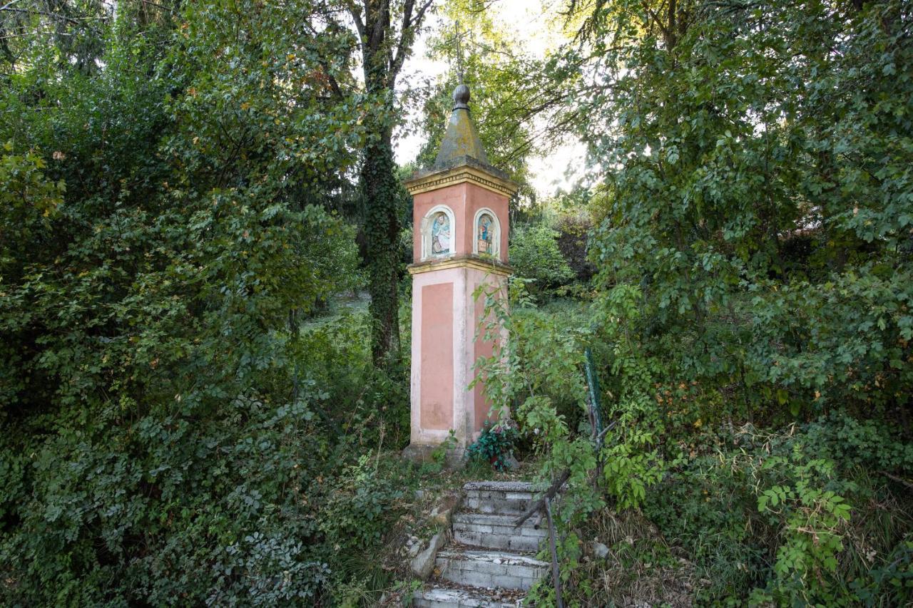 La Marcona Apartment Serramazzoni Bagian luar foto