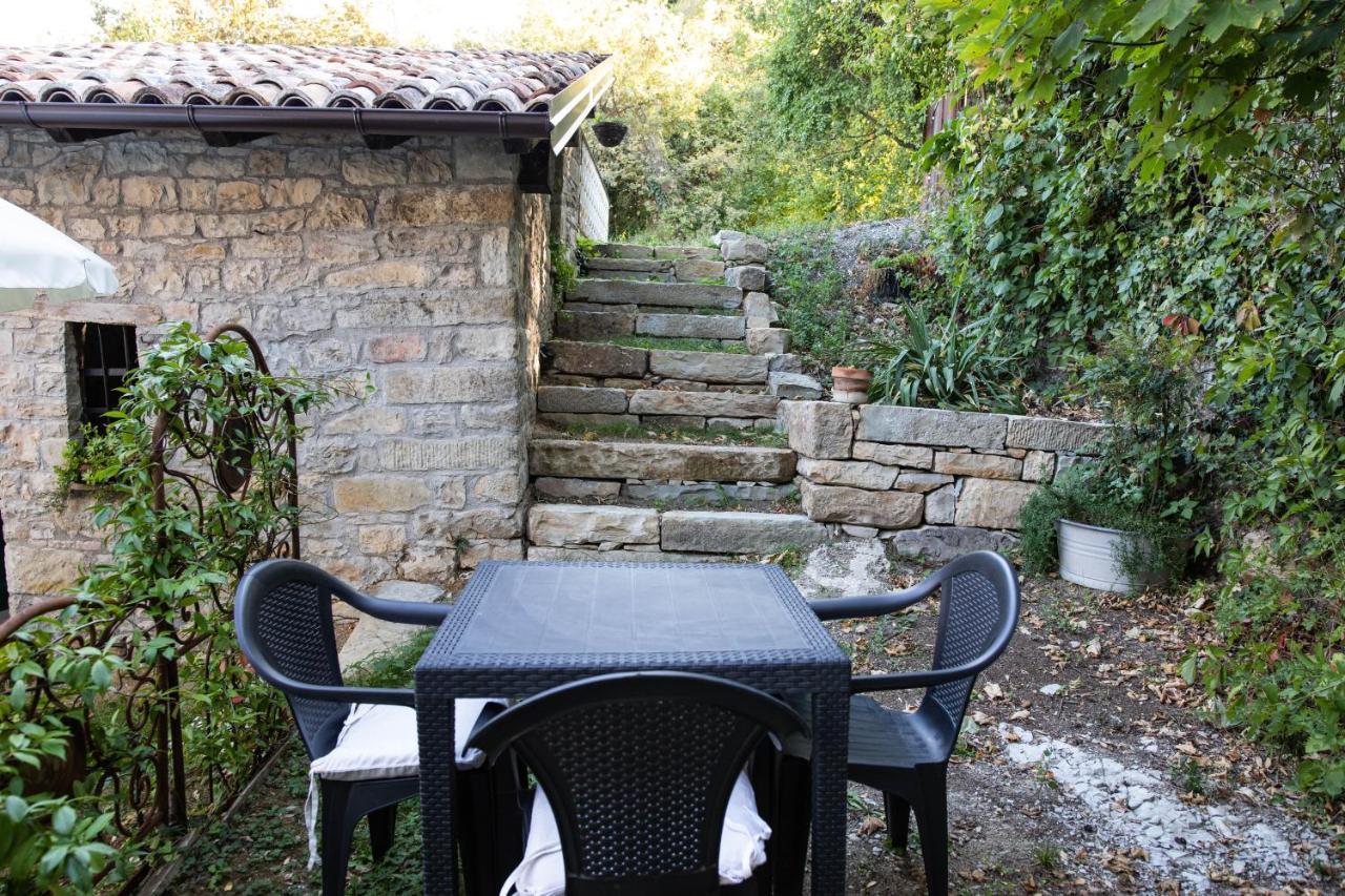 La Marcona Apartment Serramazzoni Bagian luar foto